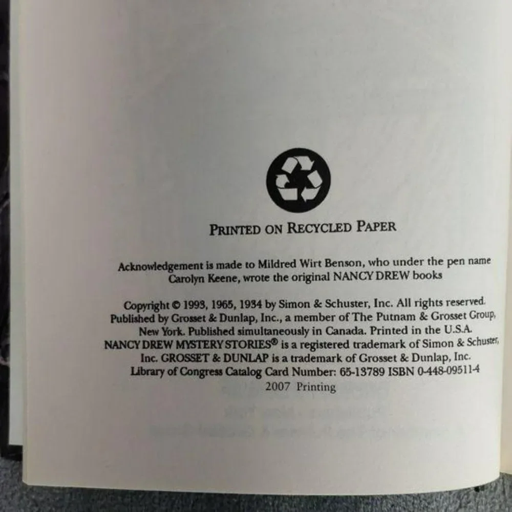 Nancy Drew‎ The Clue Of The Broken Locket 1993 Book Hardback